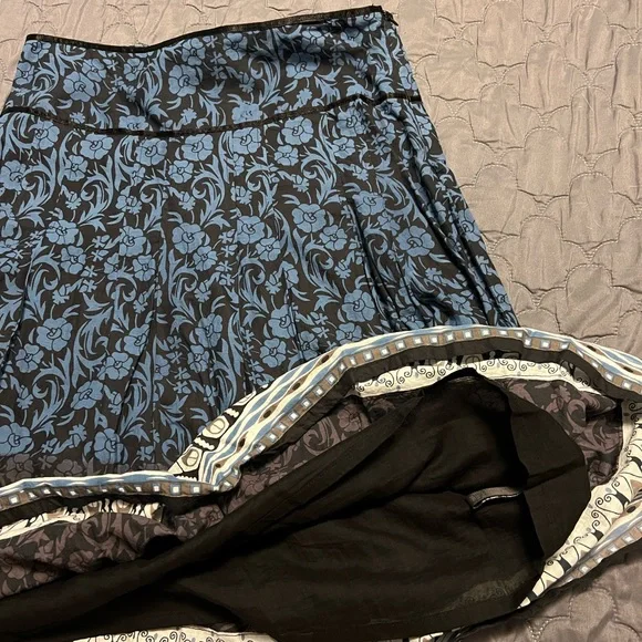 Coupe collection midi a-line skirt. Size 10 - Picture 3 of 6